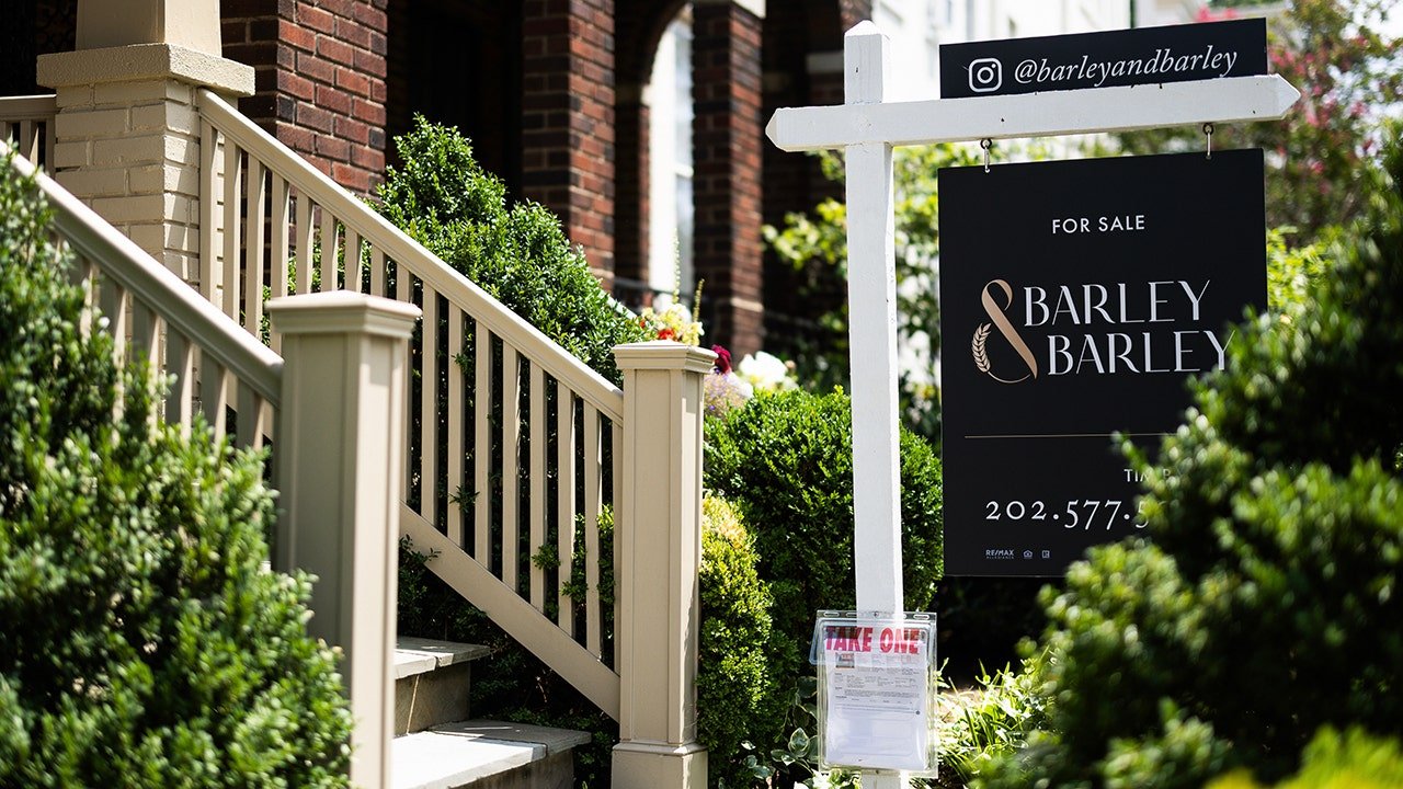 Mortgage rates fell for the second straight week