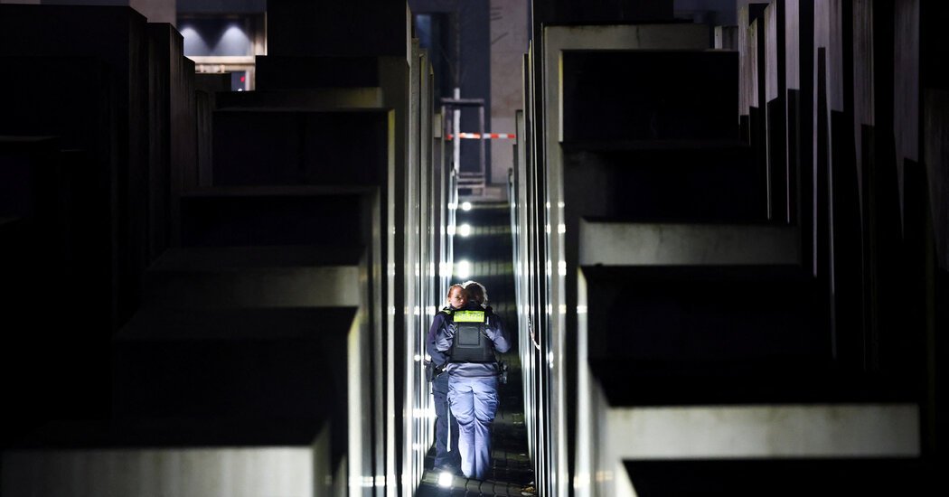 Berlin stabbing an attack on the Holocaust Memorial injuries